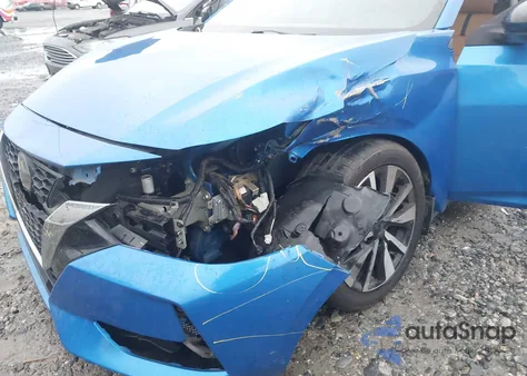 2021 Nissan Sentra Sv Xtronic Cvt z USA, uszkodzony, nr VIN 3N1AB8CV4MY265197